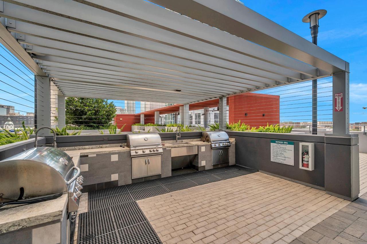 Luxury 1 Bedroom With Den Downtown Tampa Apt - City Views, Rooftop Pool, Workspace Ngoại thất bức ảnh