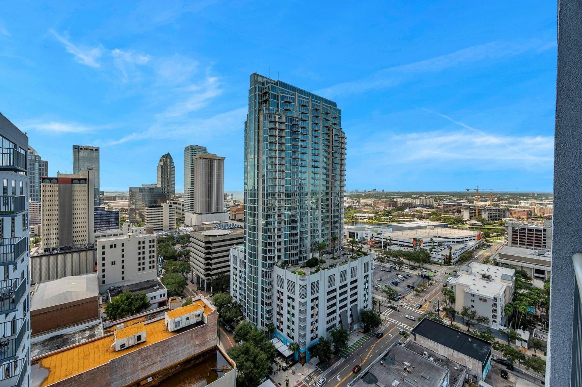 Luxury 1 Bedroom With Den Downtown Tampa Apt - City Views, Rooftop Pool, Workspace Ngoại thất bức ảnh
