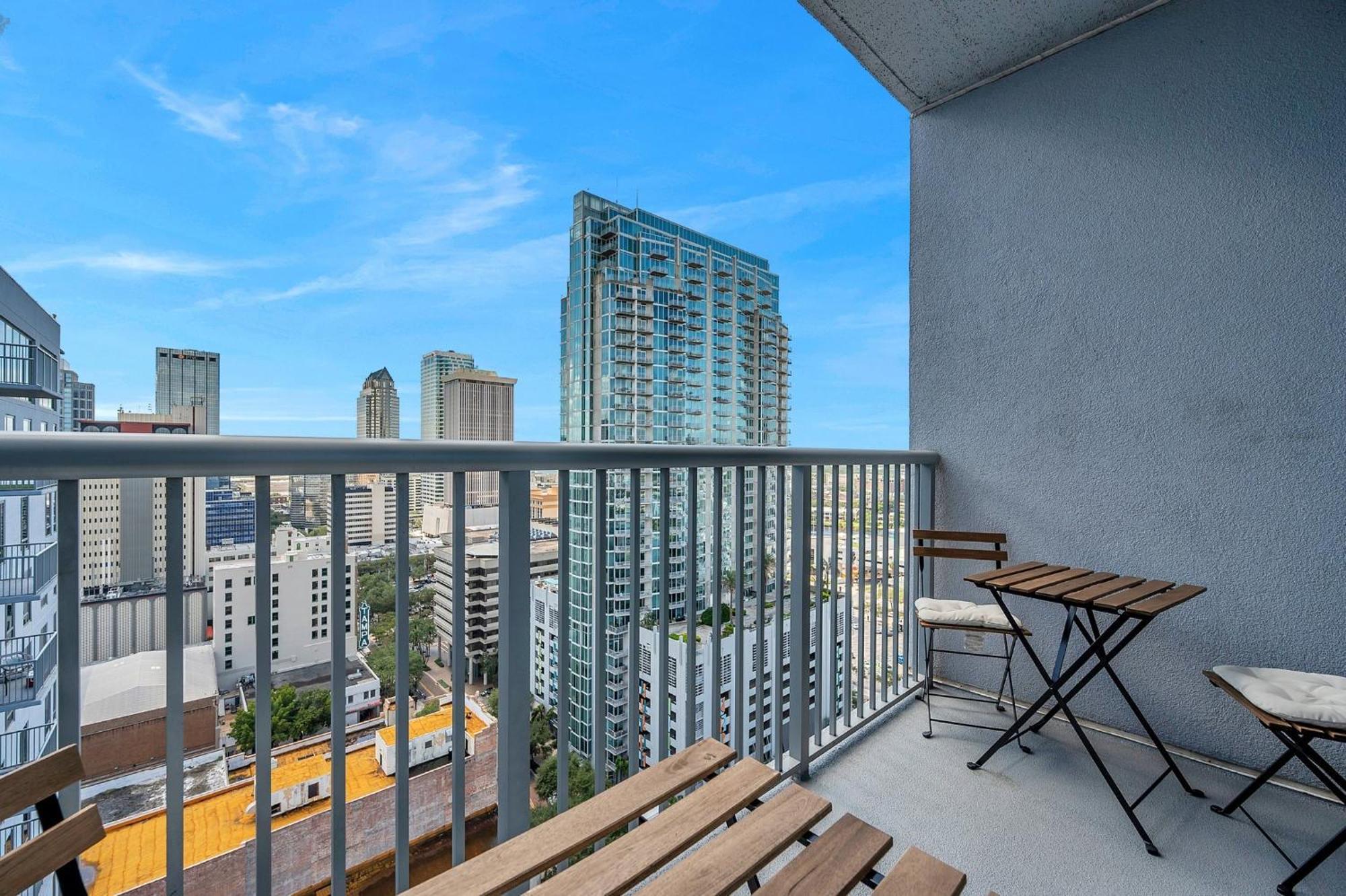 Luxury 1 Bedroom With Den Downtown Tampa Apt - City Views, Rooftop Pool, Workspace Ngoại thất bức ảnh