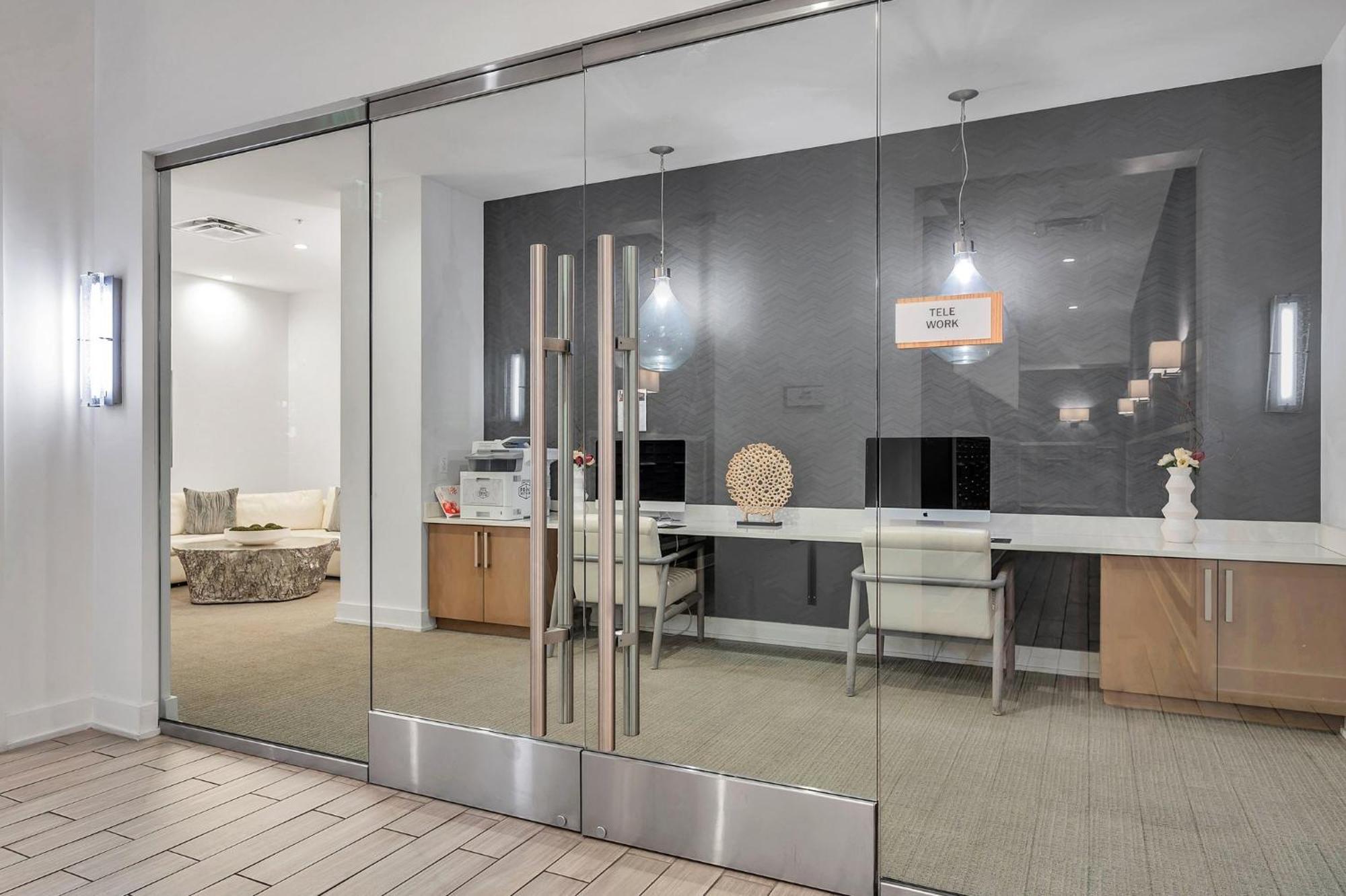Luxury 1 Bedroom With Den Downtown Tampa Apt - City Views, Rooftop Pool, Workspace Ngoại thất bức ảnh