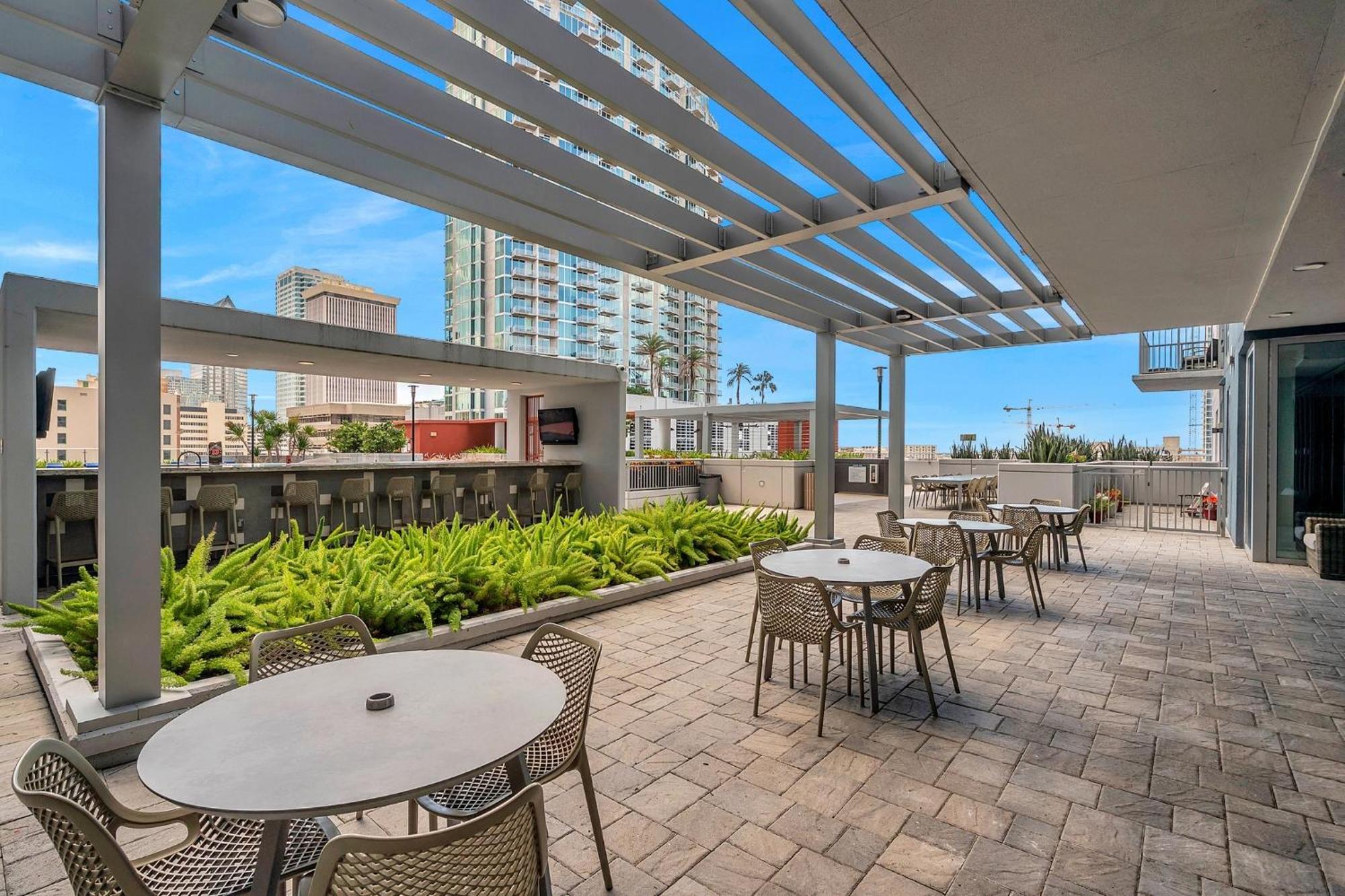 Luxury 1 Bedroom With Den Downtown Tampa Apt - City Views, Rooftop Pool, Workspace Ngoại thất bức ảnh